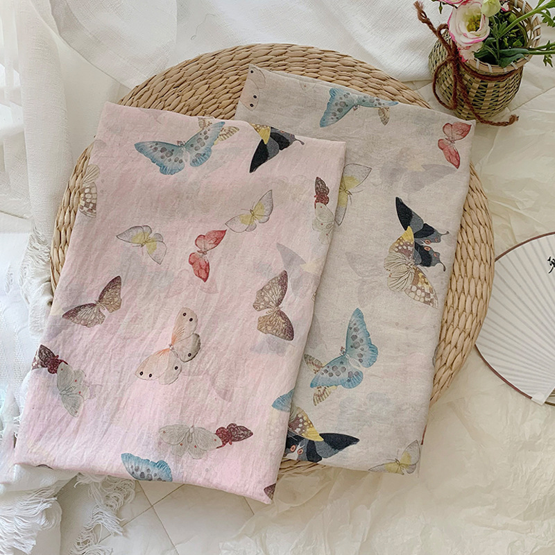 Wzór motyli na beżowo-różowej  – Summer Clothing Fabric recenzja i cena